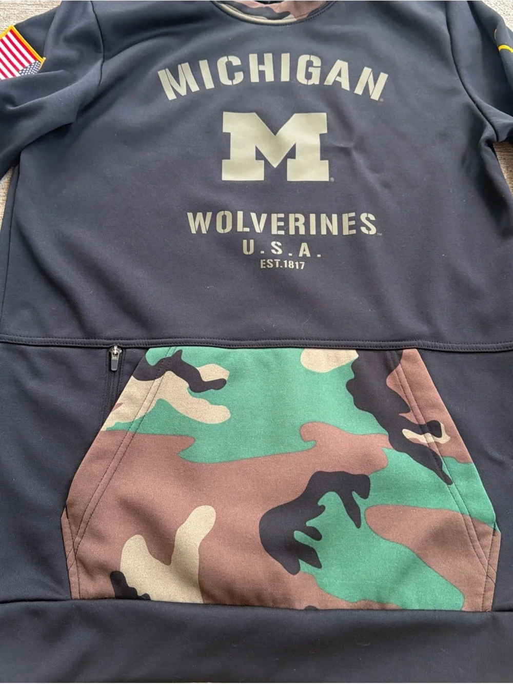 Jordan Men’s Michigan Wolverines Logo Sweater Black Camo Size Small